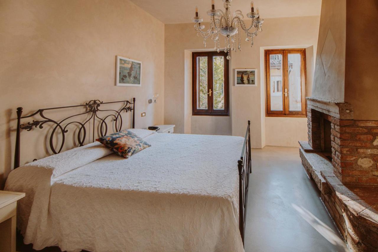 Agriturismo Pratello Паденге-суль-Гарда Екстер'єр фото